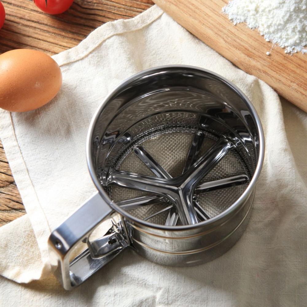 Stainless Steel Handheld Flour Sifter Cup