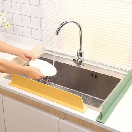 Silicone Sink Splash Guard with Suction Cups